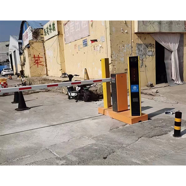 車牌識一體機(jī) 直流無刷廣告道閘